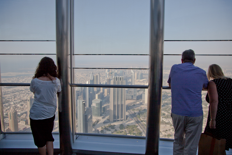 Prachtig uitzicht vanuit het observatiedek van Burj Khalifa in Dubai