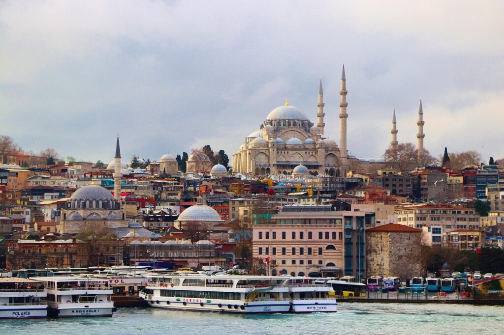 naar Istanbul - Afbeelding van Şinasi Müldür via Pixabay